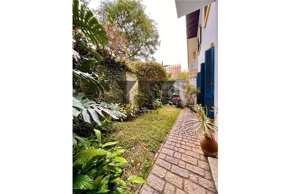 Casa à venda com 4 quartos, 220m² - Foto 19