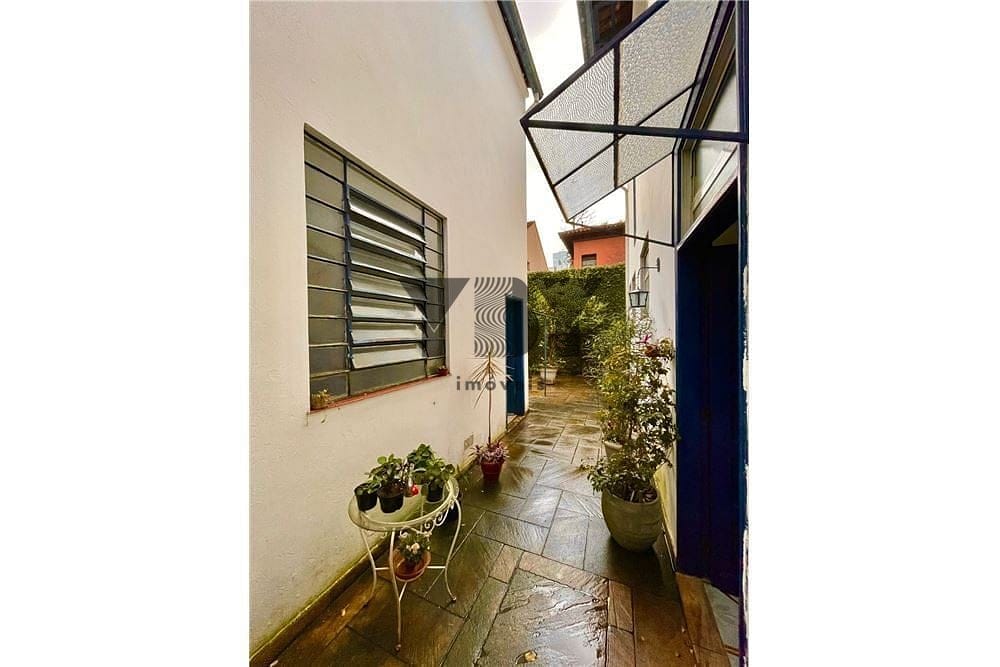 Casa à venda com 4 quartos, 220m² - Foto 3