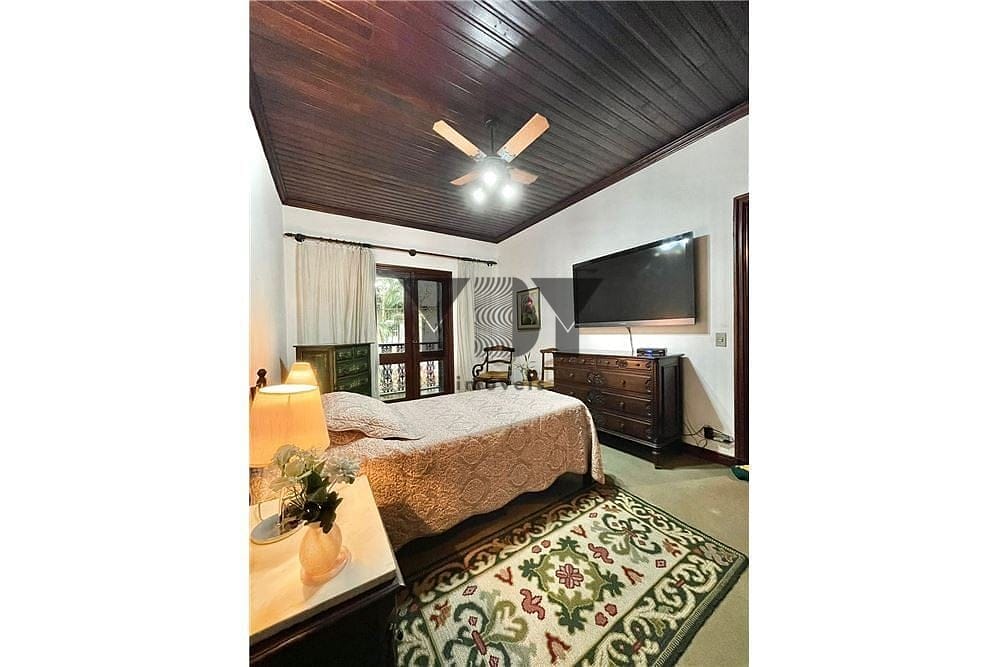 Casa à venda com 4 quartos, 220m² - Foto 7