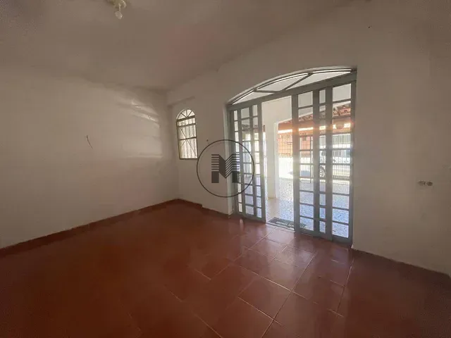 Casa 3 quartos e 2 banheiros, à venda, no bairro Vila Mariana em Aparecida