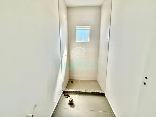Casa 3 quartos e 2 banheiros, à venda, no bairro Paulista em Londrina