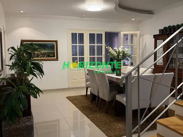 Casa 4 quartos e 4 banheiros, à venda, no bairro Jardim das Colinas em São José dos Campos