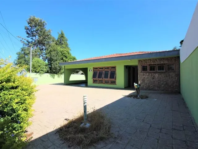 Casa com 1625m² 3 quartos e 4 banheiros, à venda, no bairro Santa Felicidade em Curitiba