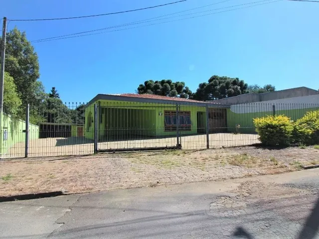 Casa com 1625m² 3 quartos e 4 banheiros, à venda, no bairro Santa Felicidade em Curitiba