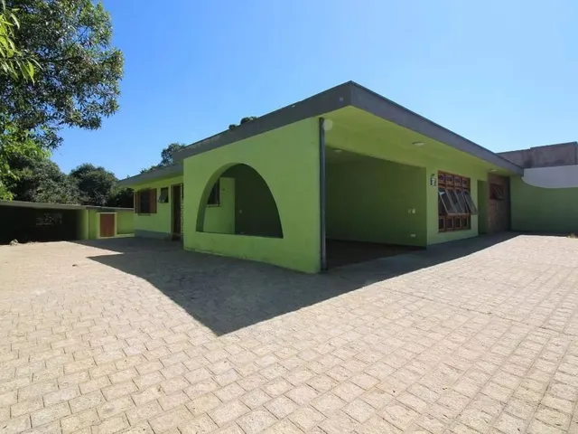 Casa com 1625m² 3 quartos e 4 banheiros, à venda, no bairro Santa Felicidade em Curitiba