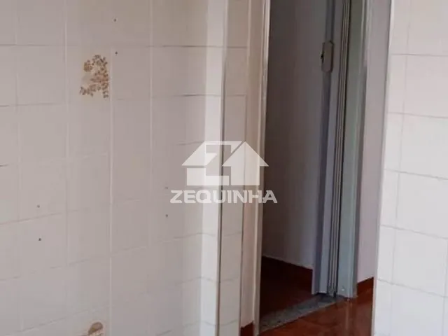 Casa com 261m² 4 quartos e 3 banheiros, à venda, no bairro Vila Yolanda em Osasco