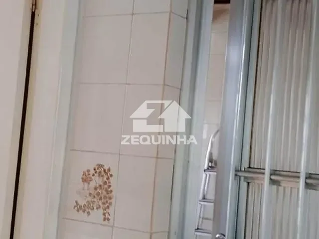 Casa com 261m² 4 quartos e 3 banheiros, à venda, no bairro Vila Yolanda em Osasco