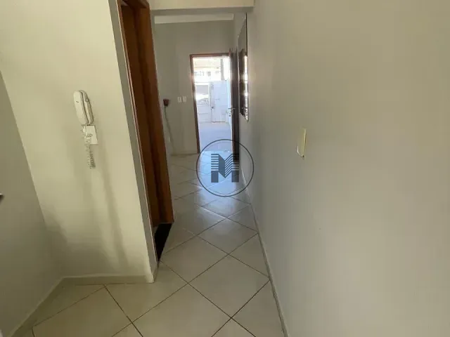 Casa 3 quartos e 2 banheiros, para alugar, no bairro Parque do Sol em Guaratinguetá