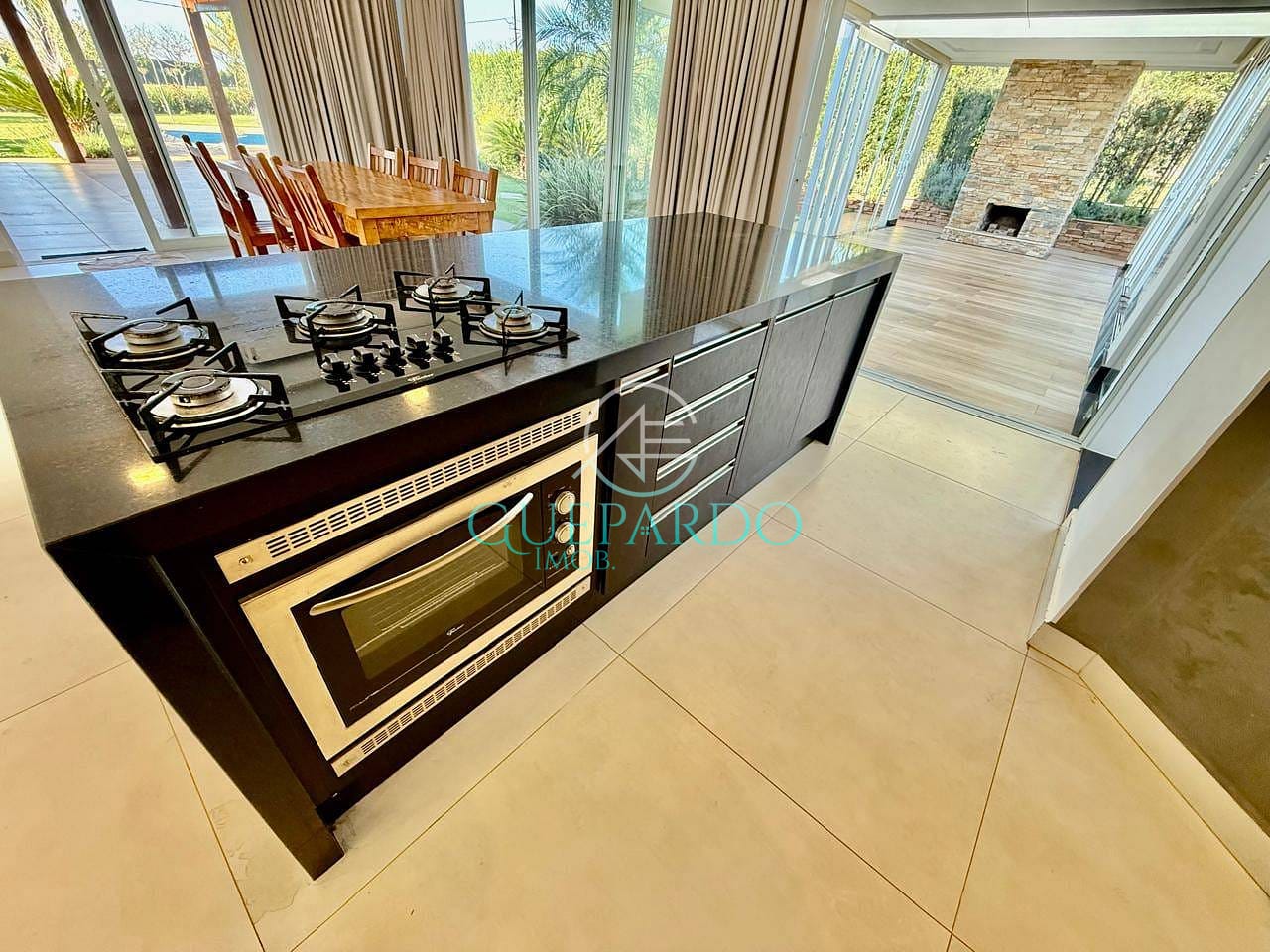 Casa à venda com 3 quartos, 213m² - Foto 12