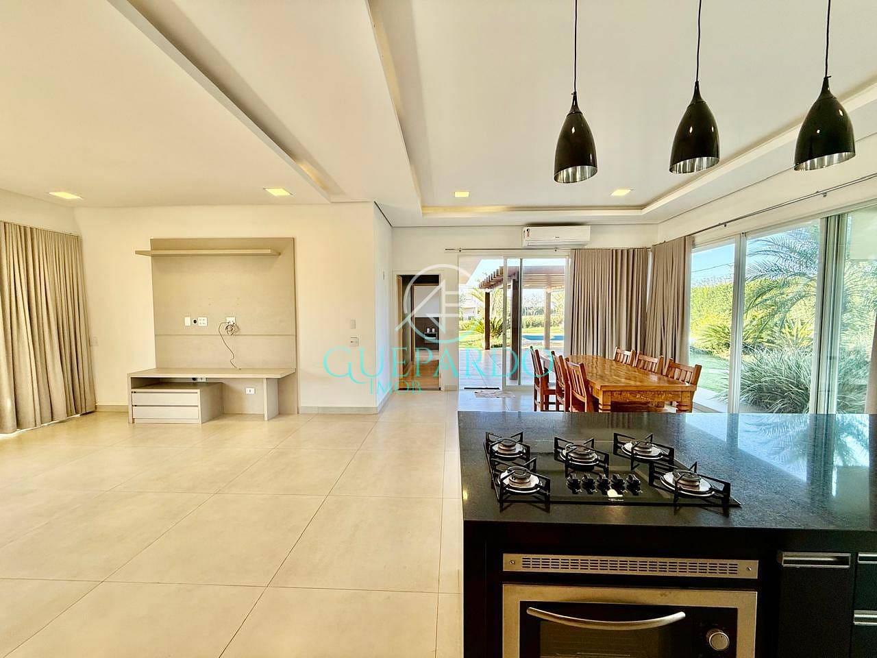 Casa à venda com 3 quartos, 213m² - Foto 14