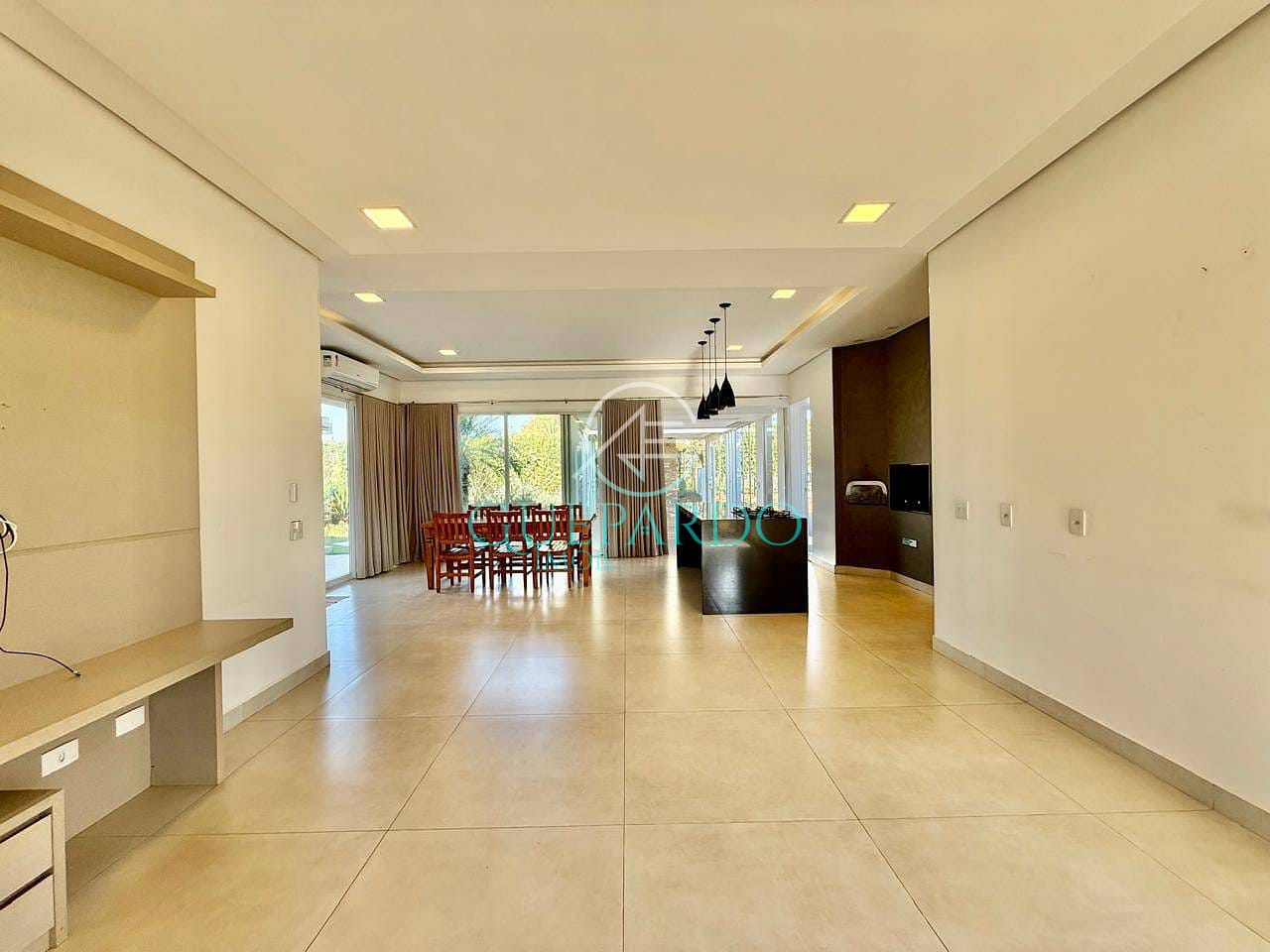 Casa à venda com 3 quartos, 213m² - Foto 16