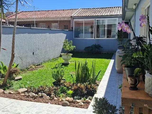 Casa com 533m² 3 quartos e 3 banheiros, à venda, no bairro Xaxim em Curitiba