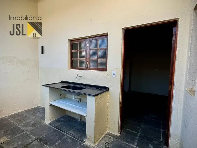 Casa 2 quartos e 1 banheiro, para alugar, no bairro Parque Residencial Nova Caçapava em Caçapava