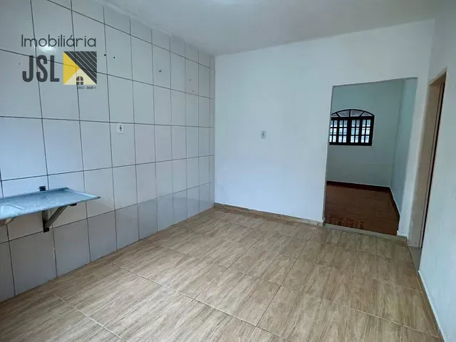 Casa 2 quartos e 1 banheiro, à venda, no bairro Parque Residencial Nova Caçapava em Caçapava