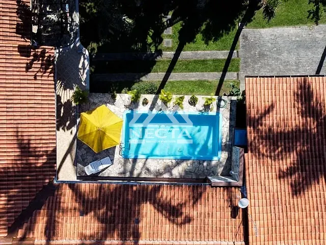 Casa com 986m² 4 quartos e 4 banheiros, à venda, no bairro Praia das Palmeiras em Caraguatatuba
