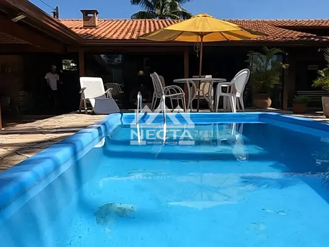 Casa com 986m² 4 quartos e 4 banheiros, à venda, no bairro Praia das Palmeiras em Caraguatatuba
