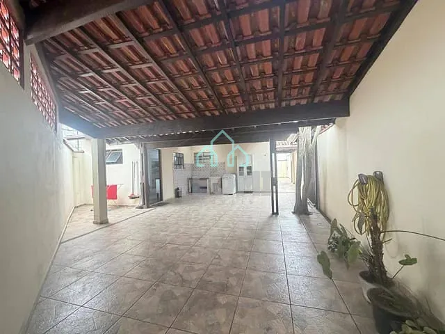 Casa 3 quartos e 1 banheiro, à venda, no bairro Centro em Tremembé
