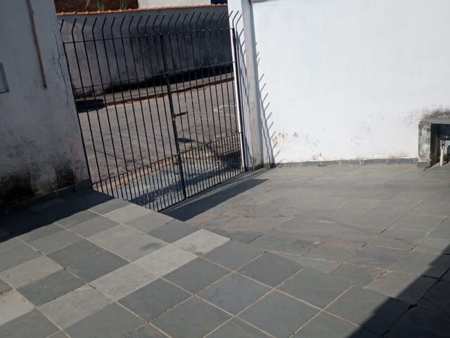 Casa com 250m² 4 quartos e 2 banheiros, à venda, no bairro Delta em Pindamonhangaba