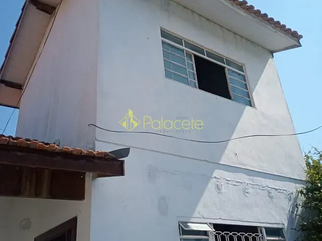 Casa com 250m² 4 quartos e 2 banheiros, à venda, no bairro Delta em Pindamonhangaba