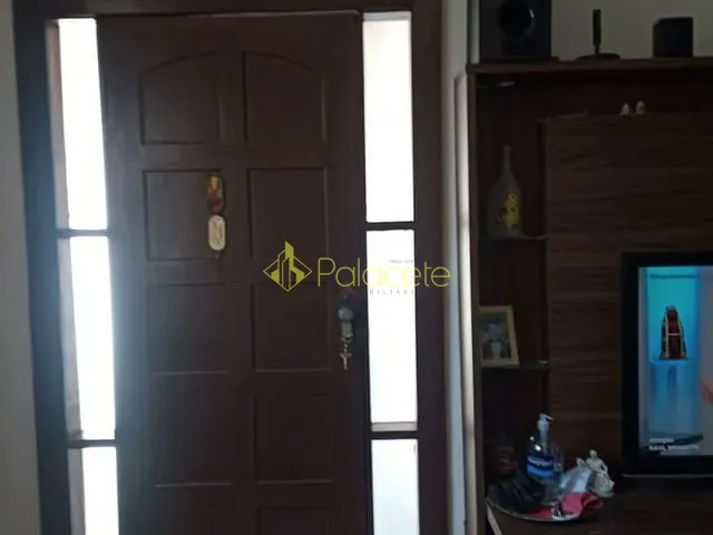 Casa com 250m² 4 quartos e 2 banheiros, à venda, no bairro Delta em Pindamonhangaba