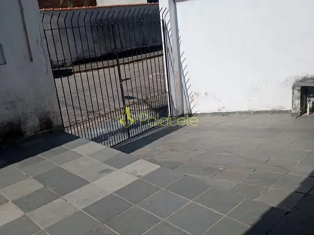 Casa com 250m² 4 quartos e 2 banheiros, à venda, no bairro Delta em Pindamonhangaba