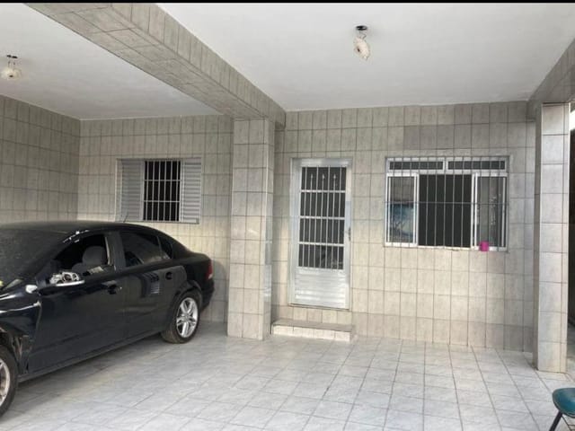 Casa com 250m² 5 quartos e 4 banheiros, à venda, no bairro Vila São Jorge em Carapicuíba