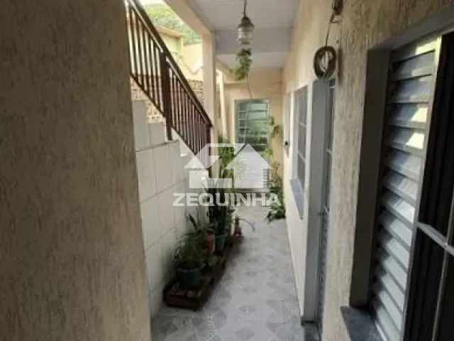 Casa com 250m² 6 quartos e 5 banheiros, à venda, no bairro Bela Vista em Osasco