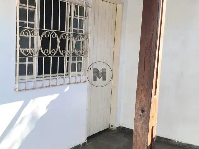 Casa 1 quarto e 1 banheiro, para alugar, no bairro Nova Guará em Guaratinguetá
