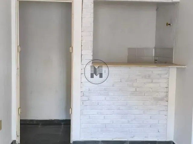 Casa 1 quarto e 1 banheiro, para alugar, no bairro Nova Guará em Guaratinguetá