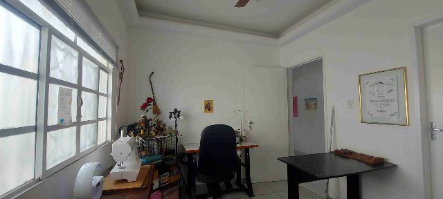 Casa com 330m² 1 quarto e 1 banheiro, à venda, no bairro Jardim do Ypê em Pindamonhangaba