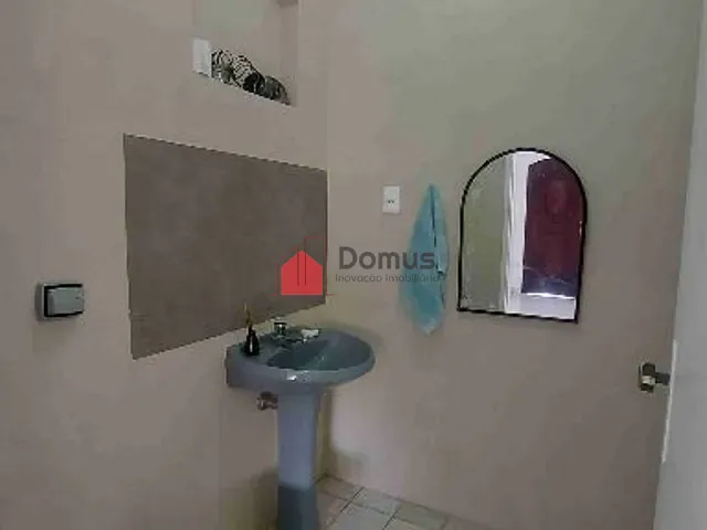 Casa com 330m² 1 quarto e 1 banheiro, à venda, no bairro Jardim do Ypê em Pindamonhangaba