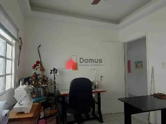 Casa com 330m² 1 quarto e 1 banheiro, à venda, no bairro Jardim do Ypê em Pindamonhangaba