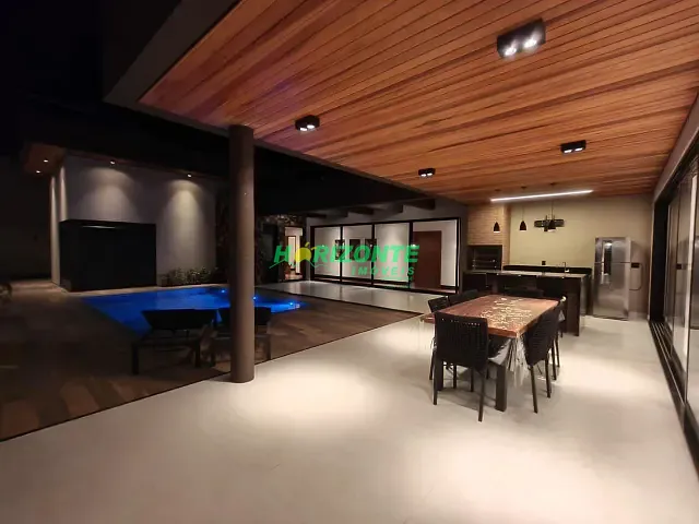 Casa com 720m² 4 quartos e 7 banheiros, à venda ou para alugar, no bairro Condomínio Reserva do Paratehy em São José dos Campos