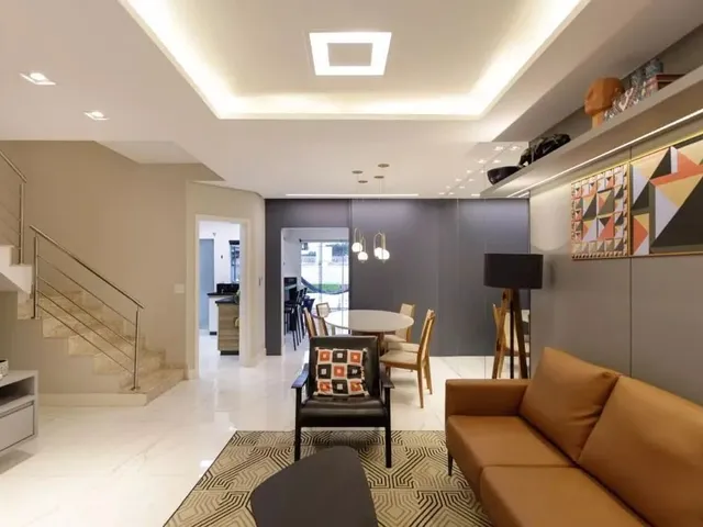 Casa com 210m² 3 quartos e 4 banheiros, à venda, no bairro Mossunguê em Curitiba