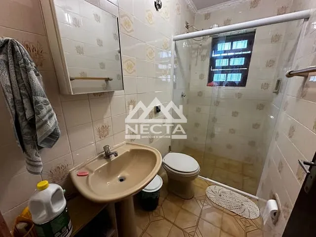 Casa com 720m² 3 quartos e 2 banheiros, à venda, no bairro Massaguaçu em Caraguatatuba