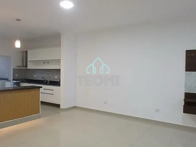 Casa 3 quartos e 2 banheiros, para alugar, no bairro Parque São Cristóvão em Taubaté
