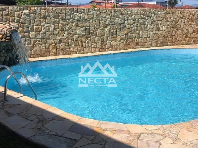 Casa com 499m² 5 quartos e 5 banheiros, à venda, no bairro Praia das Palmeiras em Caraguatatuba