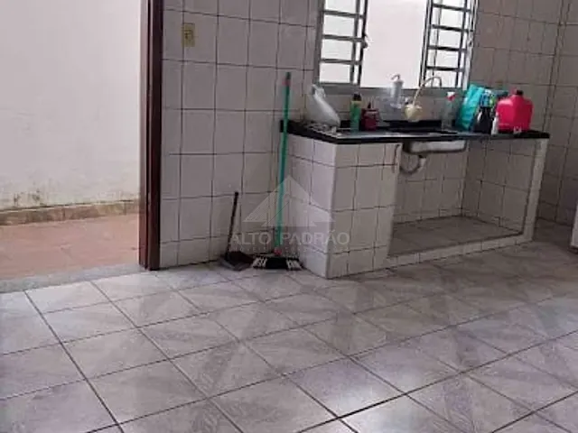 Casa com 365m² 2 quartos e 1 banheiro, à venda, no bairro Jardim Riviera em Santo André