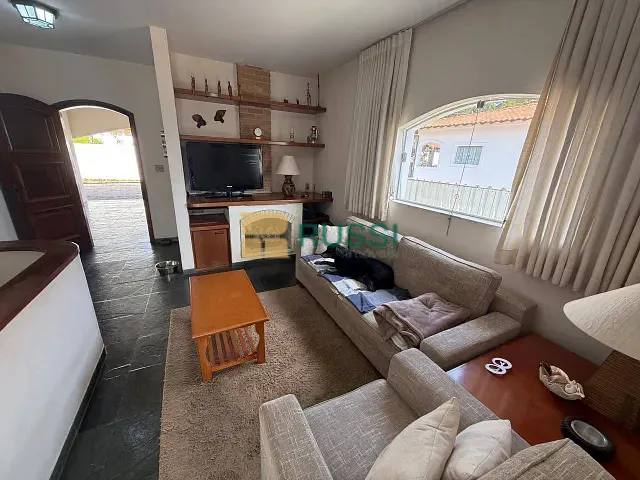 Casa 4 quartos e 4 banheiros, para alugar, no bairro Jardim Esplanada em São José dos Campos