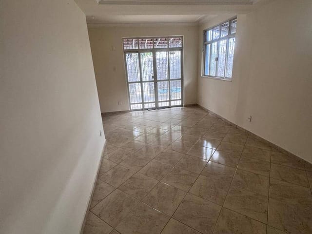 Casa com 360m² 5 quartos e 4 banheiros, à venda ou para alugar, no bairro Parque Tarcisio Miranda em Campos dos Goytacazes