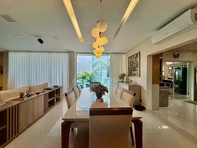 Casa com 360m² 4 quartos e 5 banheiros, à venda, no bairro Condomínio Vale do Arvoredo em Londrina