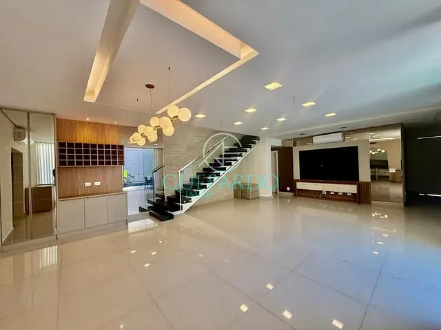 Casa com 360m² 4 quartos e 5 banheiros, à venda, no bairro Condomínio Vale do Arvoredo em Londrina