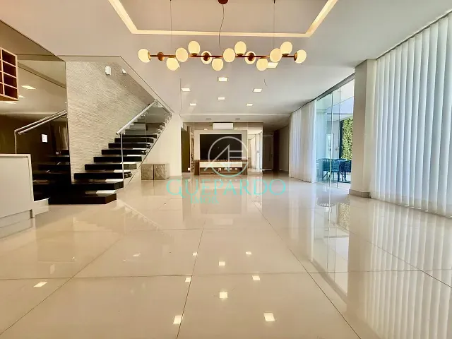 Casa com 360m² 4 quartos e 5 banheiros, à venda, no bairro Condomínio Vale do Arvoredo em Londrina