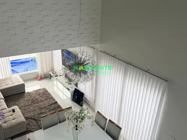 Casa 3 quartos e 4 banheiros, à venda, no bairro Condomínio Residencial Mantiqueira em São José dos Campos