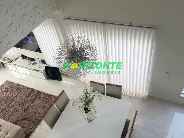 Casa 3 quartos e 4 banheiros, à venda, no bairro Condomínio Residencial Mantiqueira em São José dos Campos