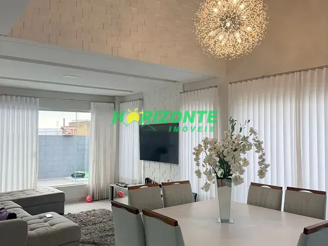 Casa 3 quartos e 4 banheiros, à venda, no bairro Condomínio Residencial Mantiqueira em São José dos Campos
