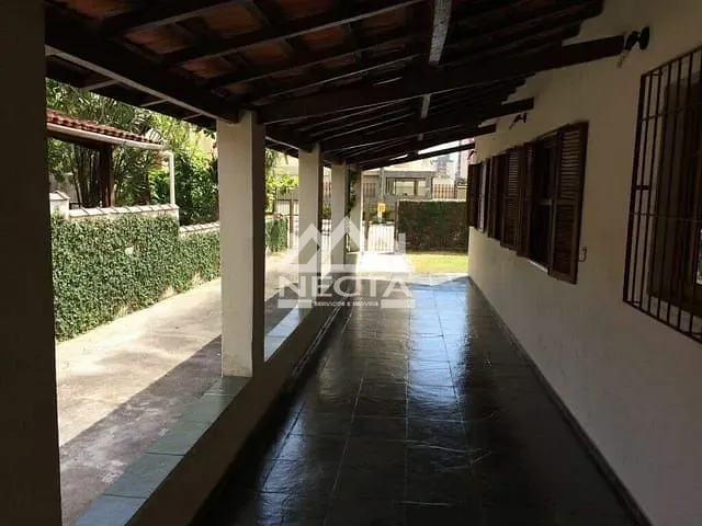 Casa com 360m² 4 quartos e 3 banheiros, à venda, no bairro Martim de Sá em Caraguatatuba
