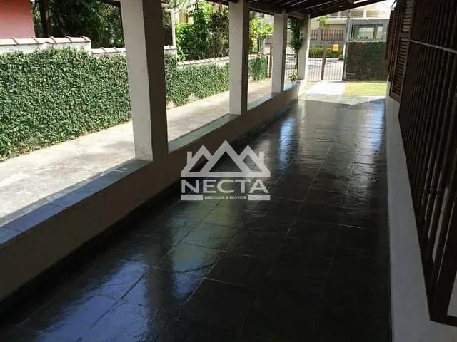 Casa com 360m² 4 quartos e 3 banheiros, à venda, no bairro Martim de Sá em Caraguatatuba