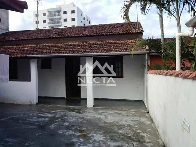 Casa com 360m² 4 quartos e 3 banheiros, à venda, no bairro Martim de Sá em Caraguatatuba