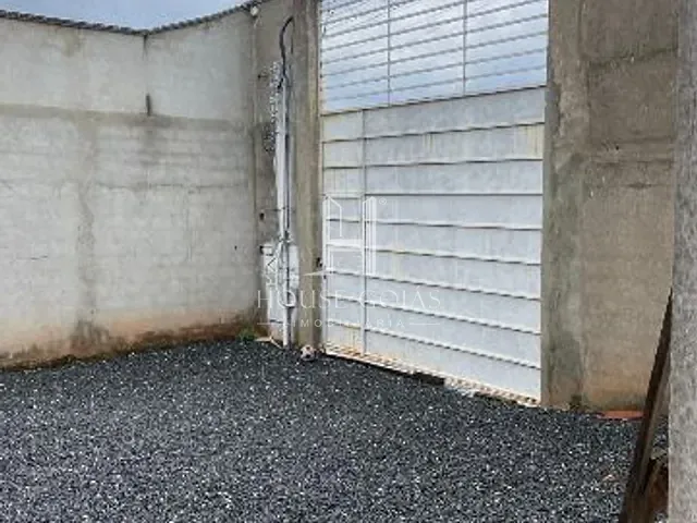 Casa com 311m² 5 quartos e 2 banheiros, à venda, no bairro Residencial Hebrom em Senador Canedo